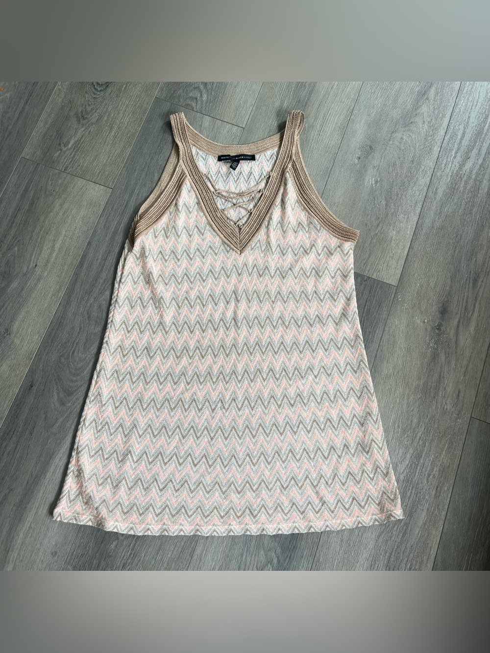 White House Black Market Chevron Metallic Knit Tank Top Size Large